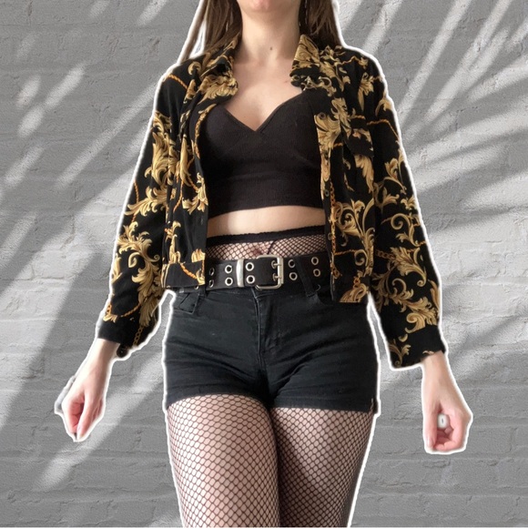 NEW VERSACE STYLE BUTTON UP TOP WITH POCKETS - Picture 4 of 13